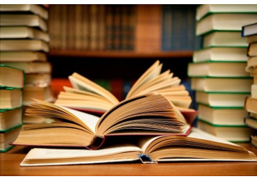 Passionné(e) de sport, de musique, de politique ? Découvre notre sélection de livres.